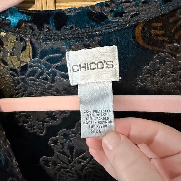 Chico’s Burnout Velvet Floral Top Size 1 M Teal Black Long Sleeve phoebe buffet - Picture 3 of 8